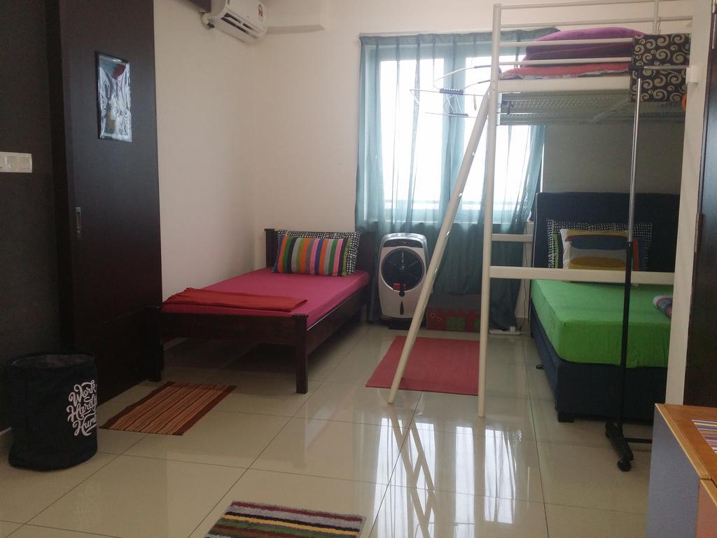 Alami Homestay Trefoil كوالا سيلانجور المظهر الخارجي الصورة