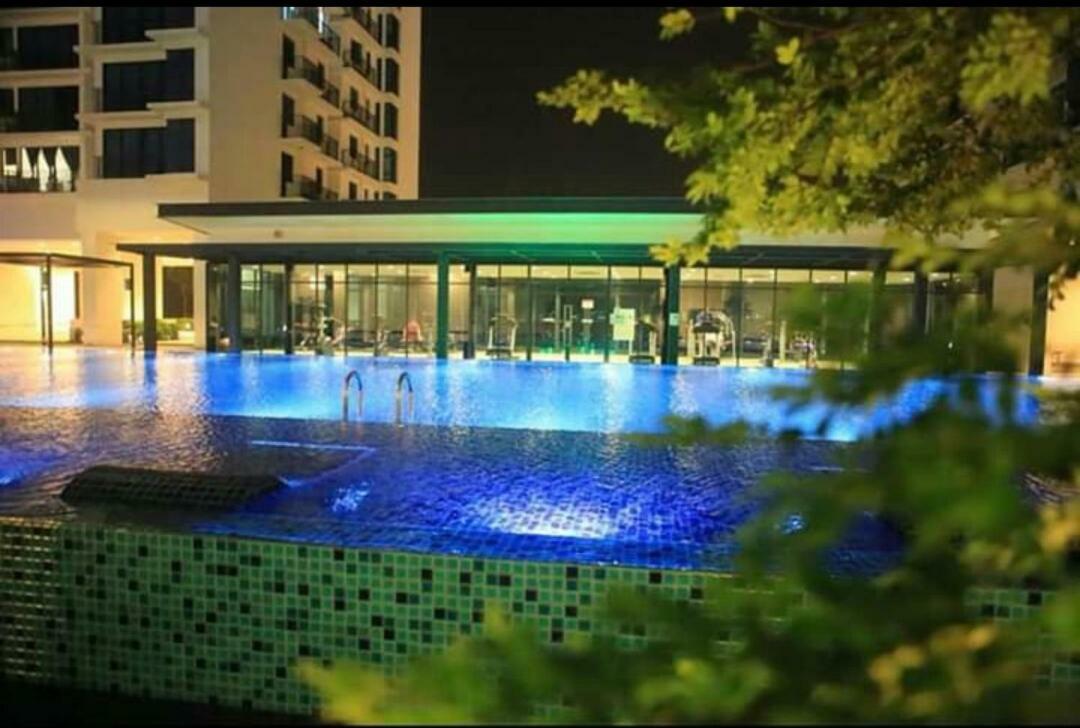 Alami Homestay Trefoil كوالا سيلانجور المظهر الخارجي الصورة